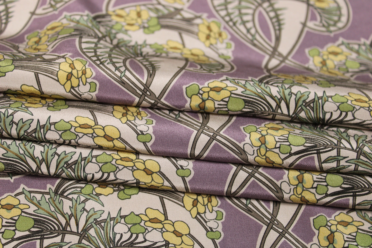 Tissu crêpe de chine 100% soie - imprimé fleuri - ton parme - photo 2/5 | So Tissus
