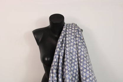 Tissu brocart double face - écru, noir et bleu - photo 6/8 | So Tissus