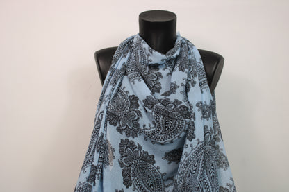 Tissu mousseline gaufré - imprimé cachemire - bleu ciel - photo 4/5 | So Tissus