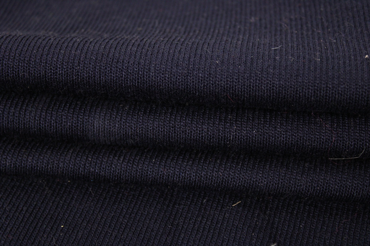Tissu maille côtelé - bleu marine - photo 2/4 | So Tissus