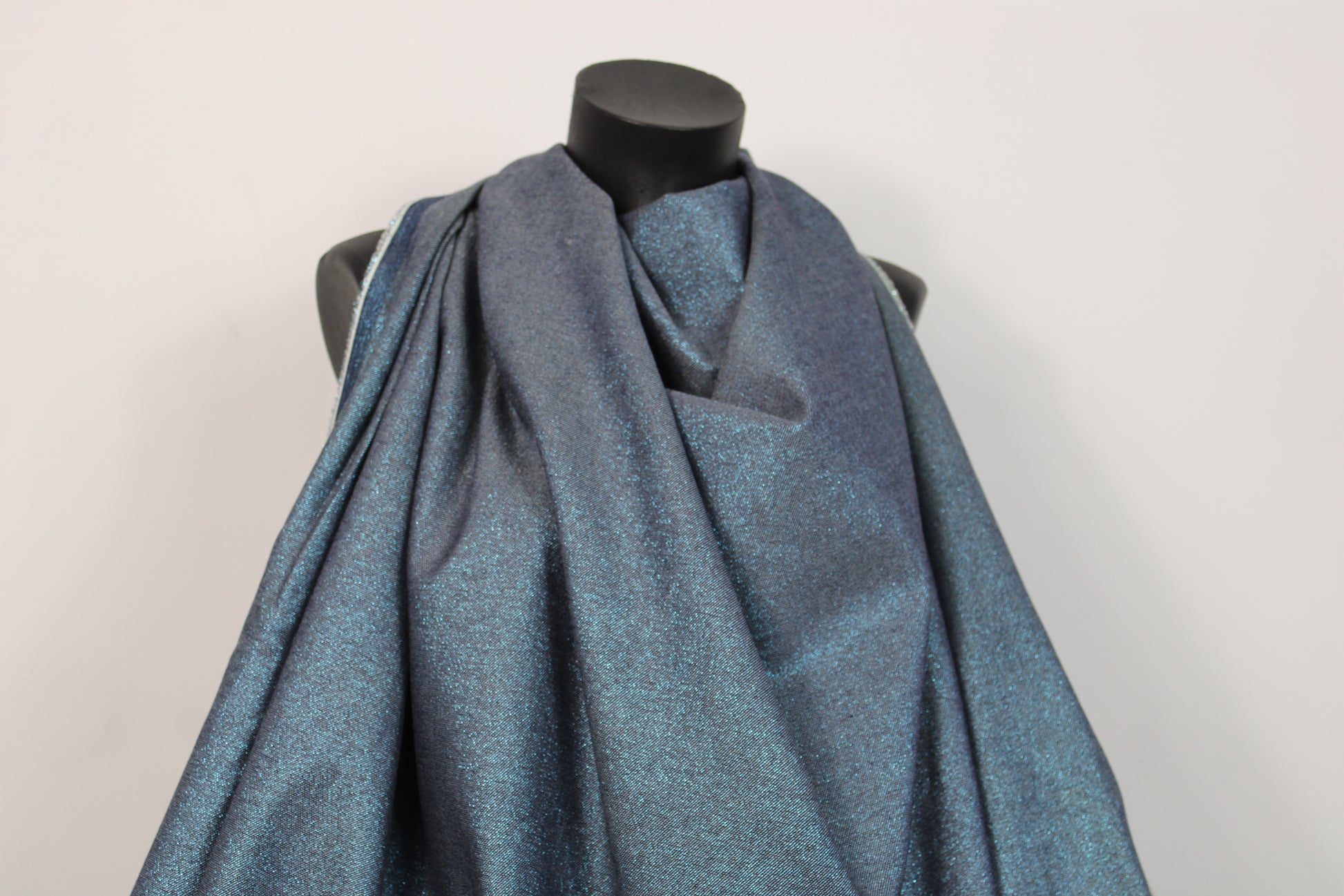 Tissu denim irisé - bleu ciel - photo 4/4 | So Tissus