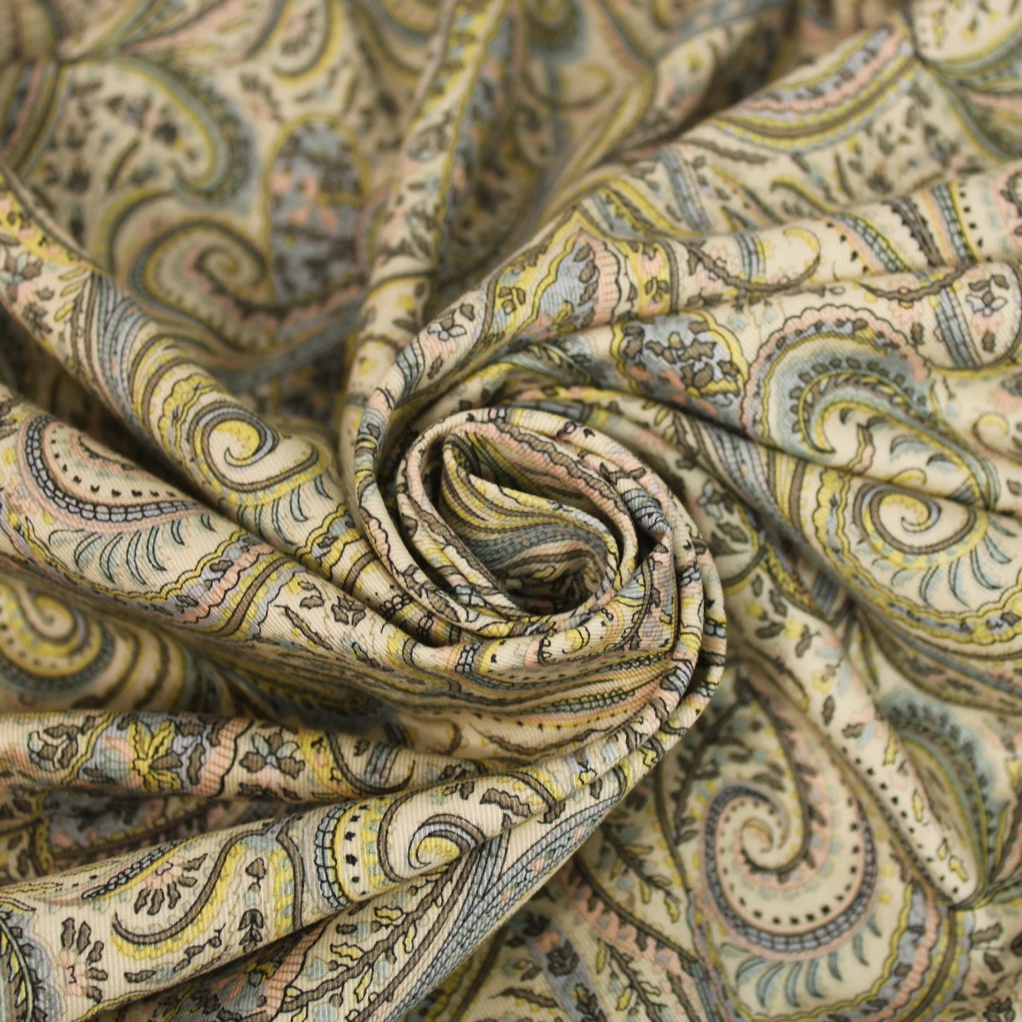 Tissu gabardine de coton - imprimé cachemire - photo 1/5 | So Tissus