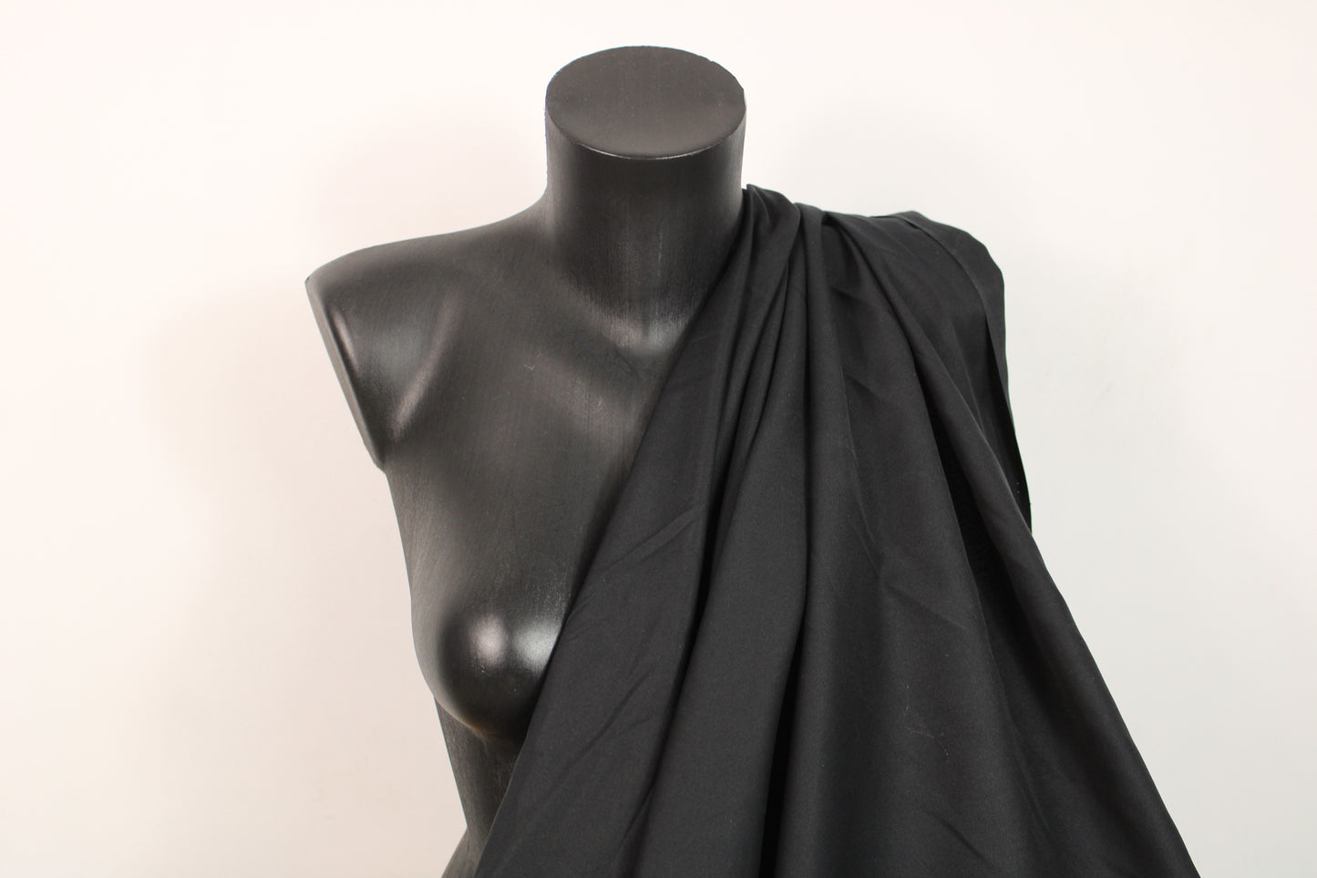 Tissu twill de soie et coton - noir - photo 3/4 | So Tissus