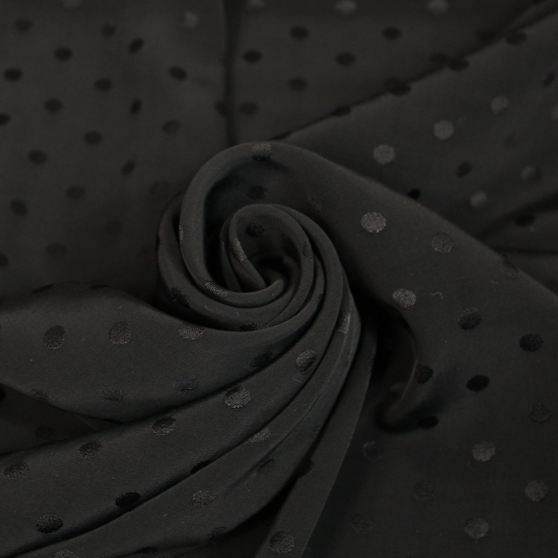 Tissu crêpe viscose - à pois - noir - photo 1/5 | So Tissus