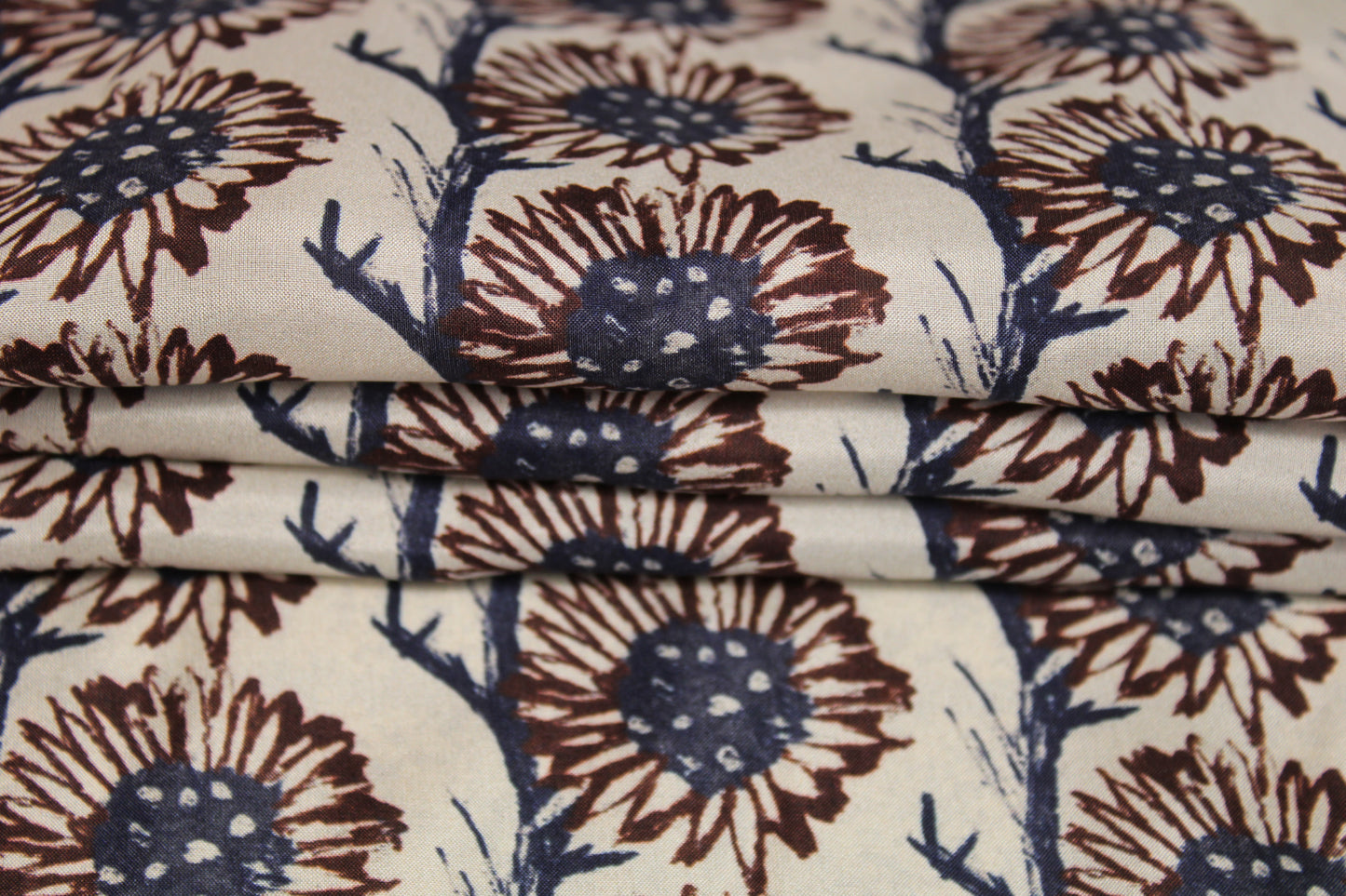 Tissu soie plume - imprimé tournesol abstrait - photo 2/5 | So Tissus