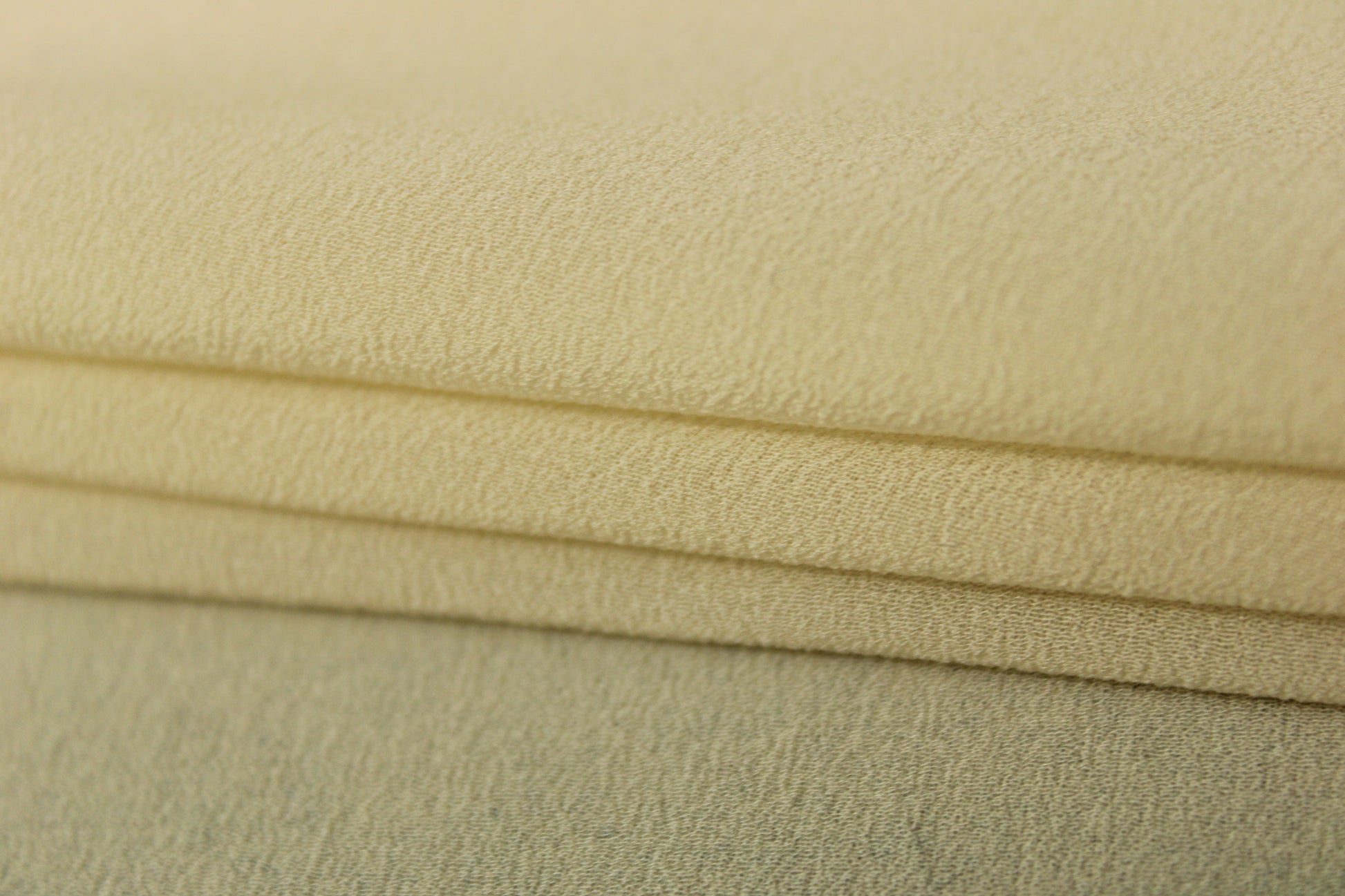 Tissu crêpe georgette de soie - ivoire - photo 2/4 | So Tissus