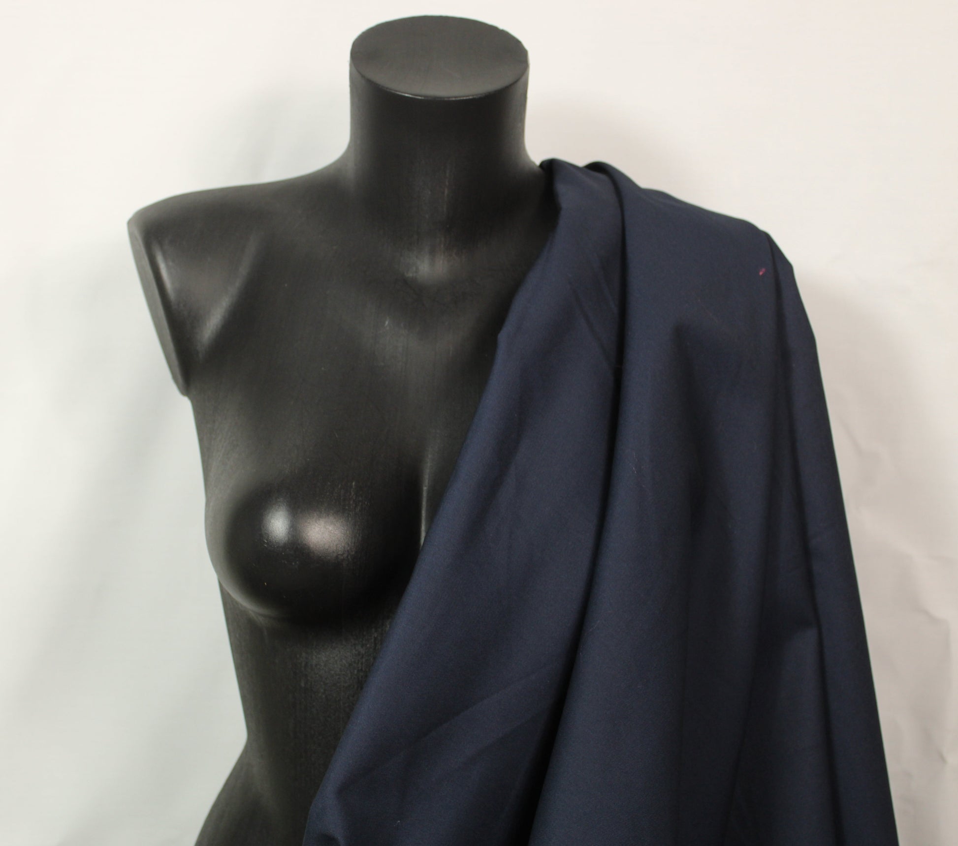 Tissu gabardine de coton prestige - bleu marine - photo 3/4 | So Tissus
