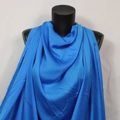 Tissu satin - bleu azur - photo 4/4 | So Tissus