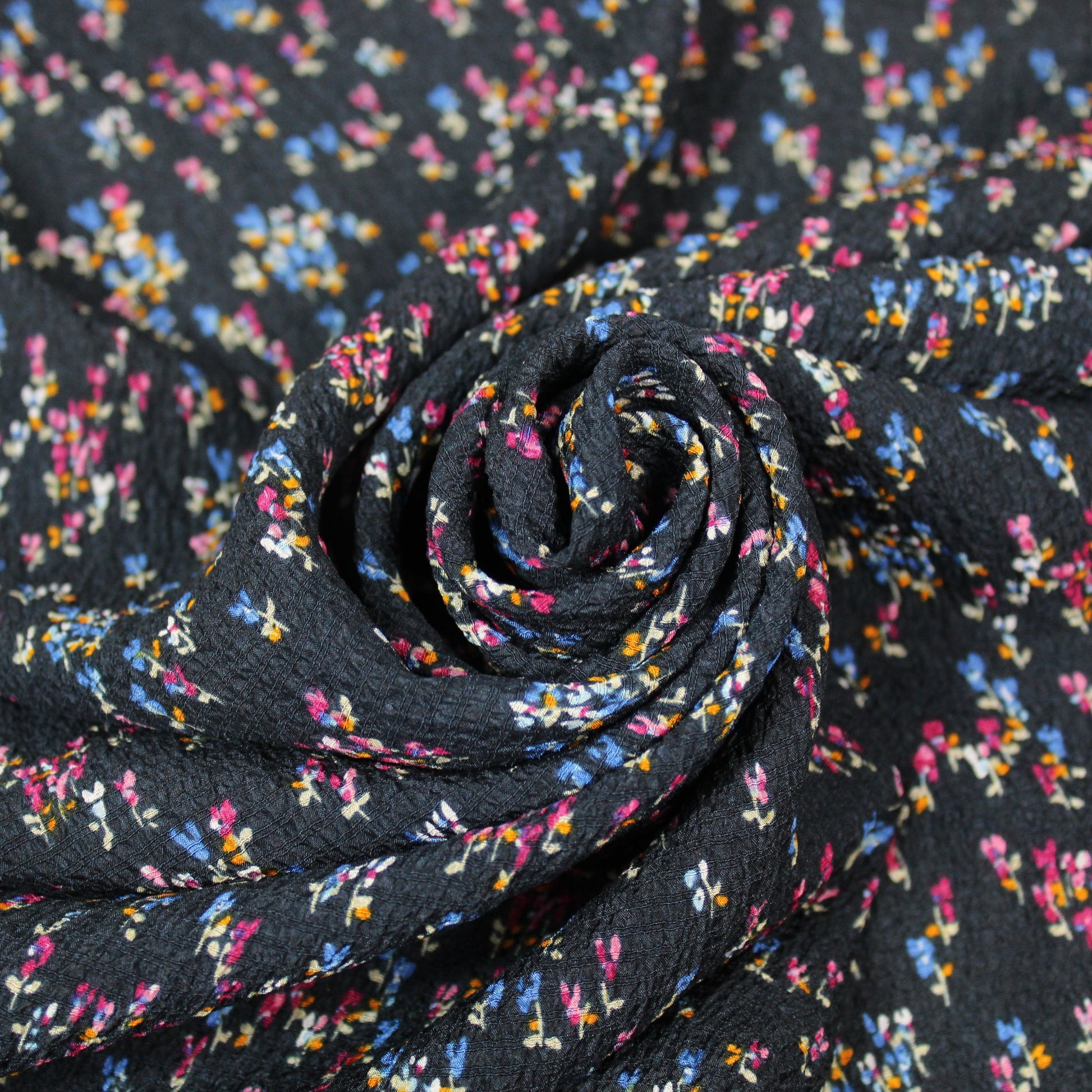 Tissu crêpon de soie - petite fleurs - ton bleu marine - photo 1/5 | So Tissus