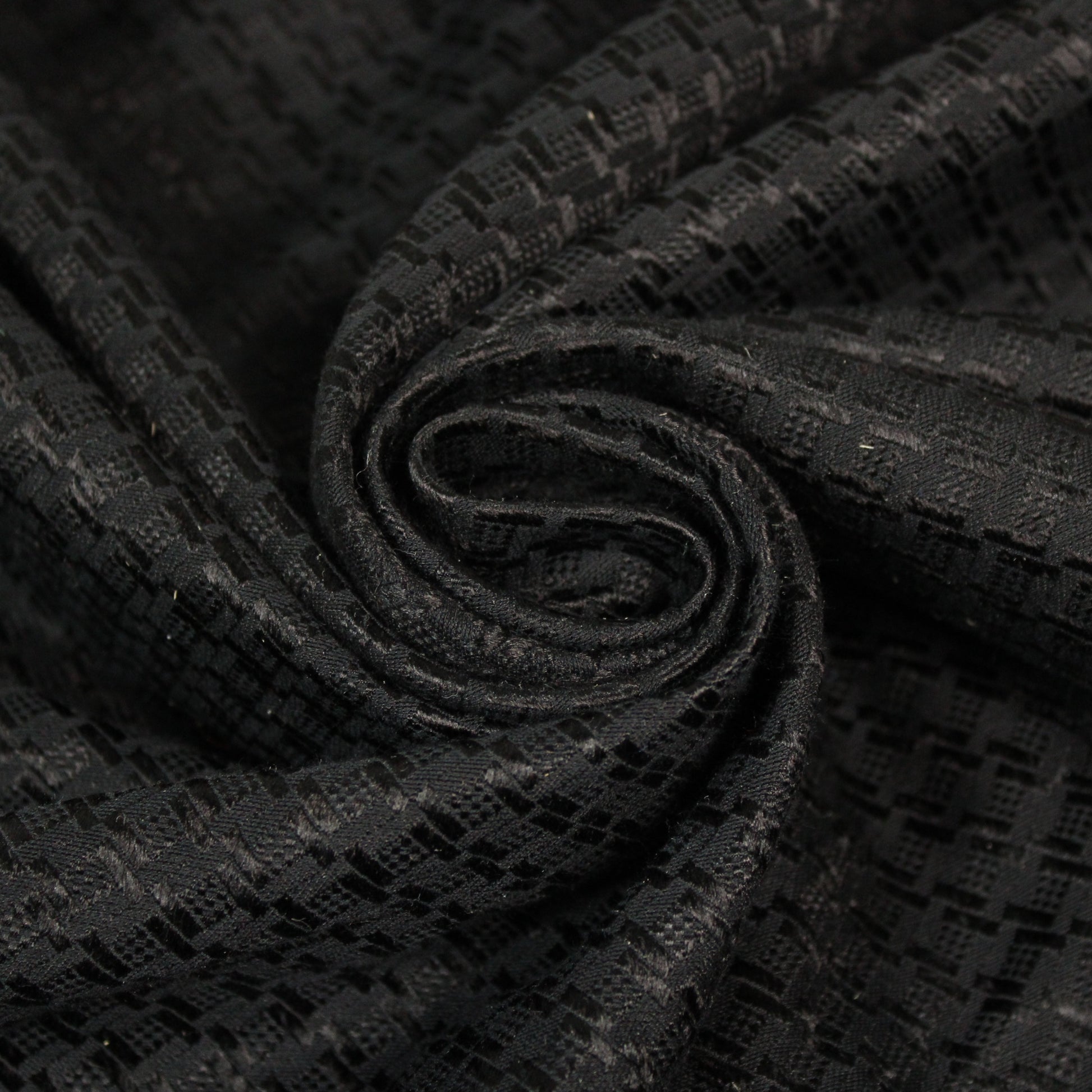 Tissu jacquard coton et soie - motif géométrique - noir - photo 1/4 | So Tissus