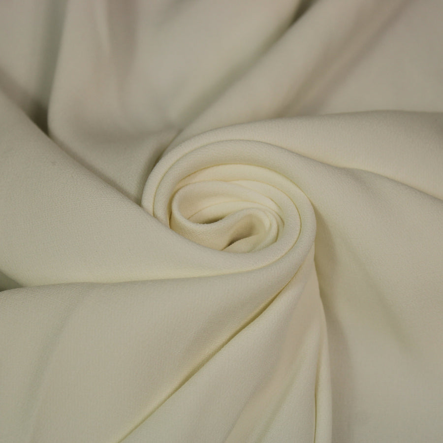 Tissu crêpe envers satin stretch - blanc cassé