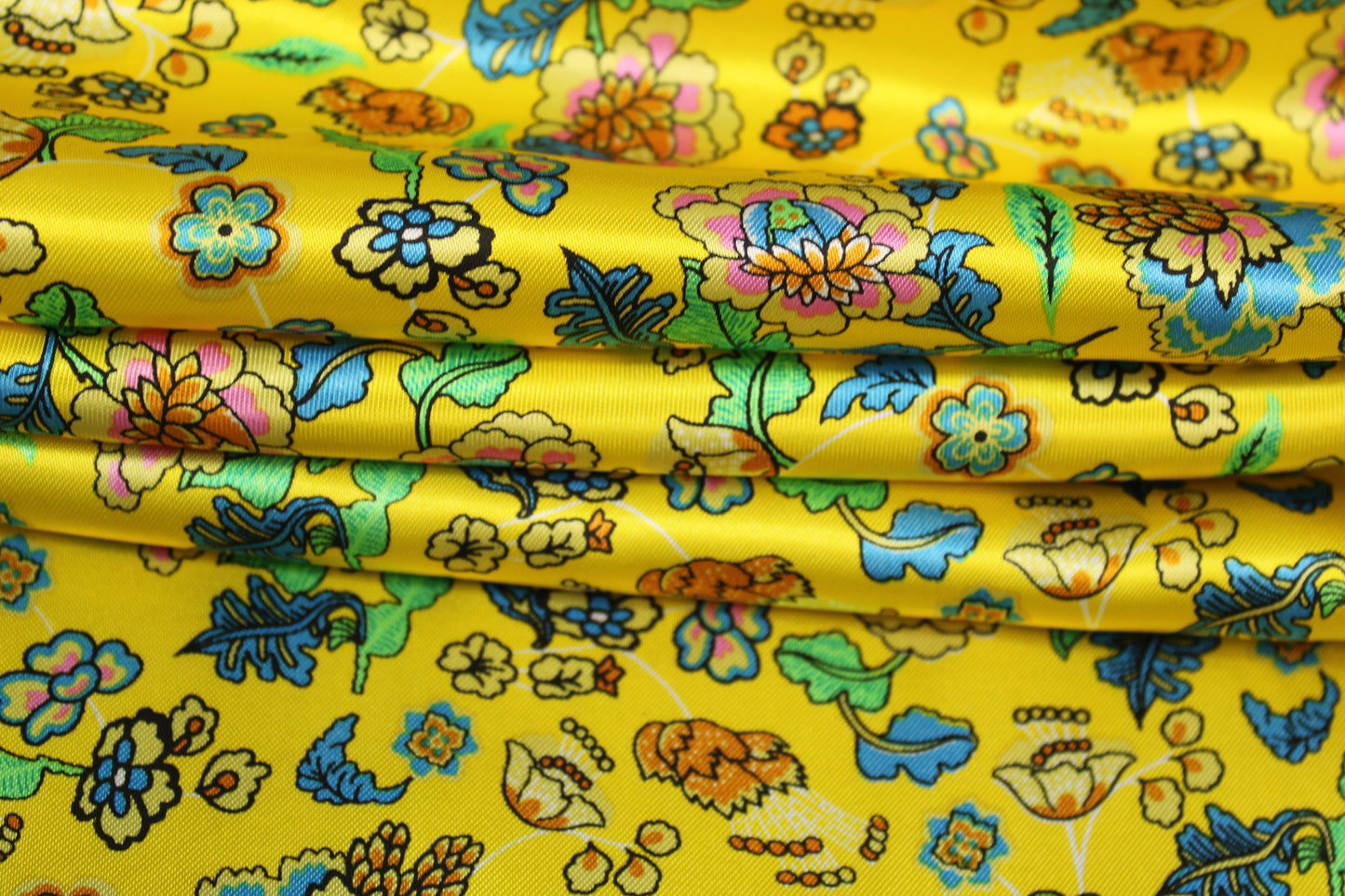 Tissu satin - imprimé fleuri - ton jaune - photo 2/5 | So Tissus