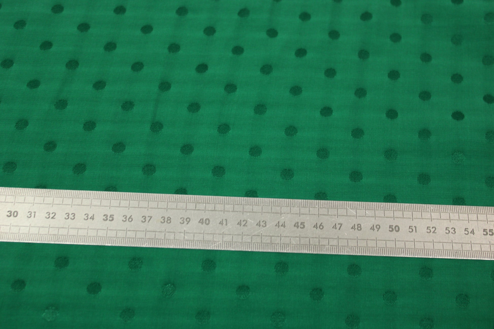 Tissu crêpe viscose - à pois - vert prairie - photo 5/5 | So Tissus