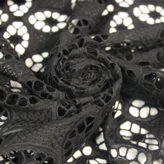 Tissu broderie anglaise - noir - photo 1/5 | So Tissus