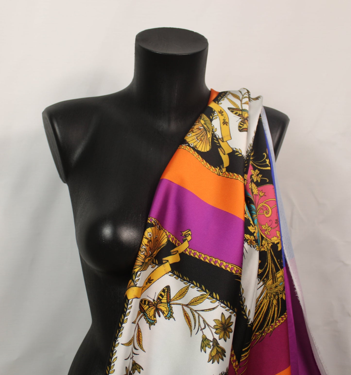 Tissu twill - imprimé papillons baroque - photo 3/5 | So Tissus