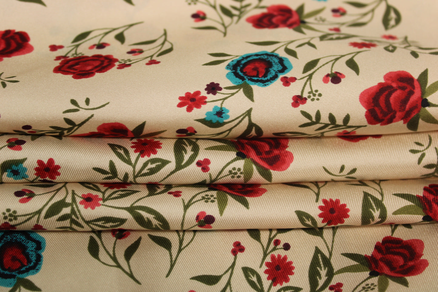 Tissu twill de soie - imprimé fleurs multicolore - ton nude - photo 2/5 | So Tissus