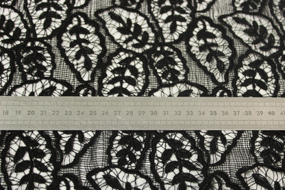 Tissu guipure - motif feuilles - noir - photo 4/4 | So Tissus