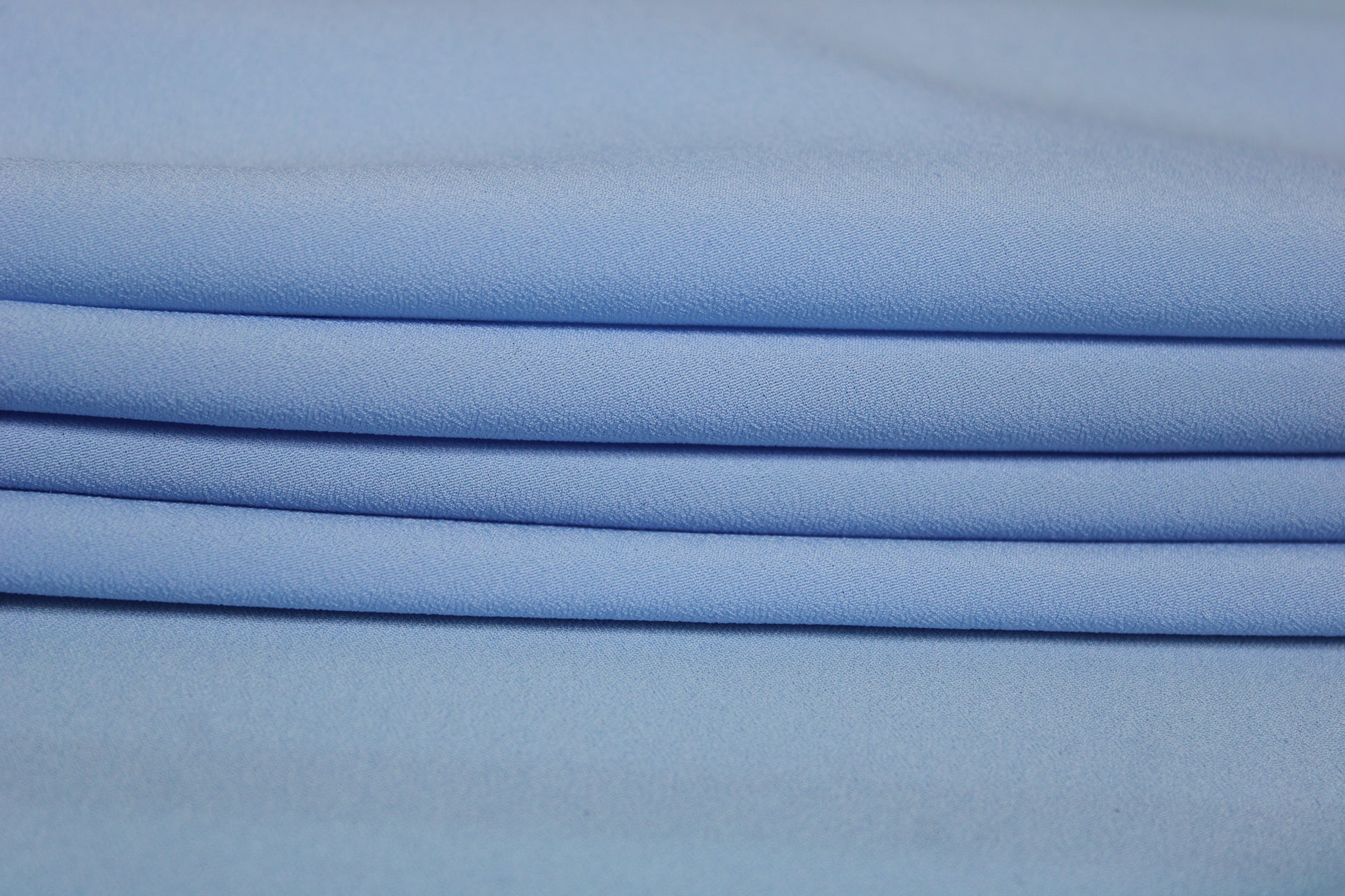 Tissu crêpe de chine - bleu ciel - photo 2/4 | So Tissus