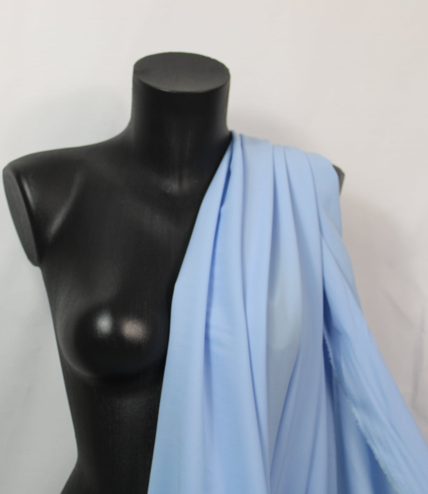 Tissu crêpe de chine - bleu ciel - photo 4/4 | So Tissus
