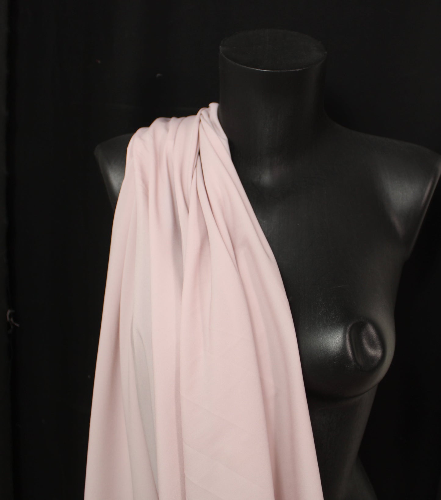 Tissu crêpe de chine - rose pâle - photo 3/4 | So Tissus