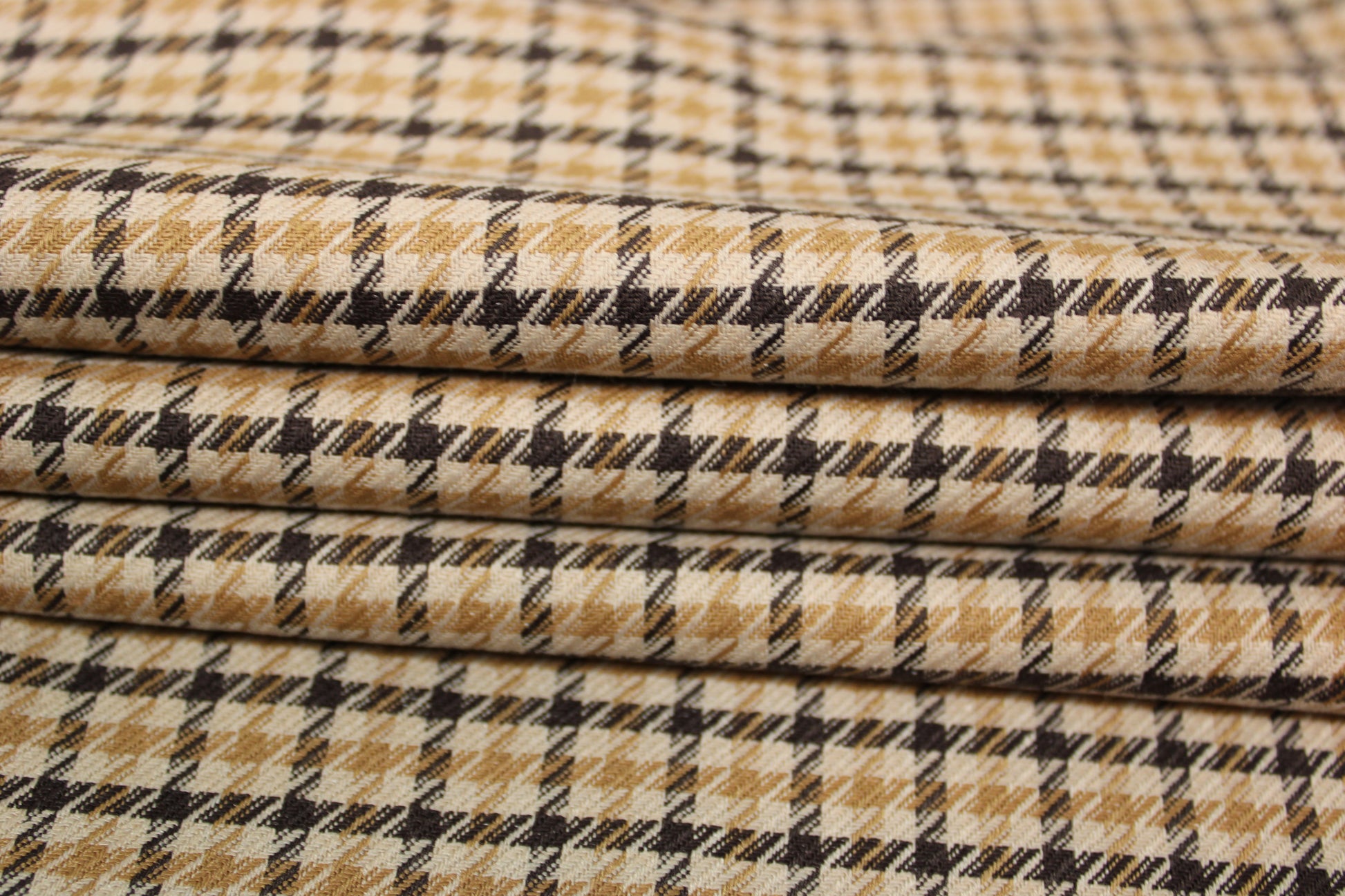 Tissu crêpe de laine stretch laine - pieds de poule - marron et beige clair - photo 2/5 | So Tissus