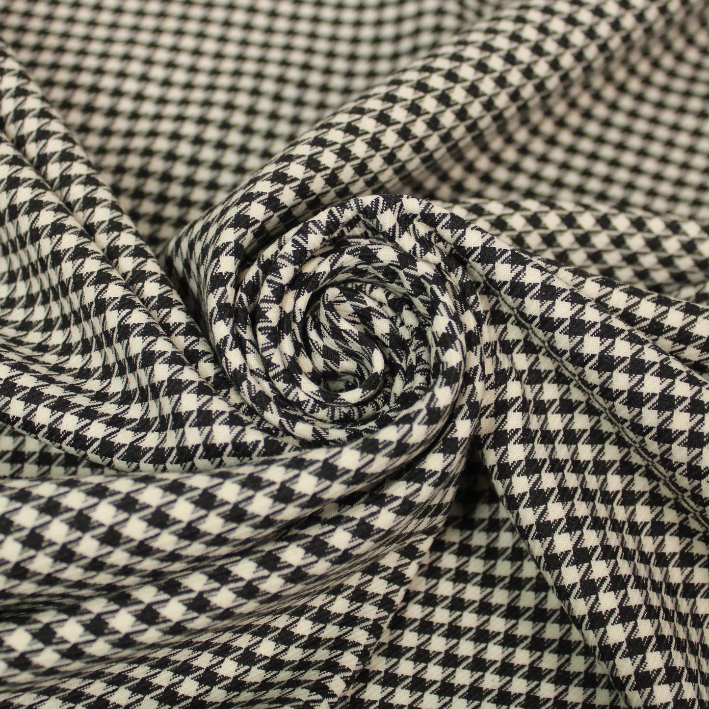 Tissu crêpe de laine stretch laine - pieds de poule - blanc et noir - photo 1/5 | So Tissus