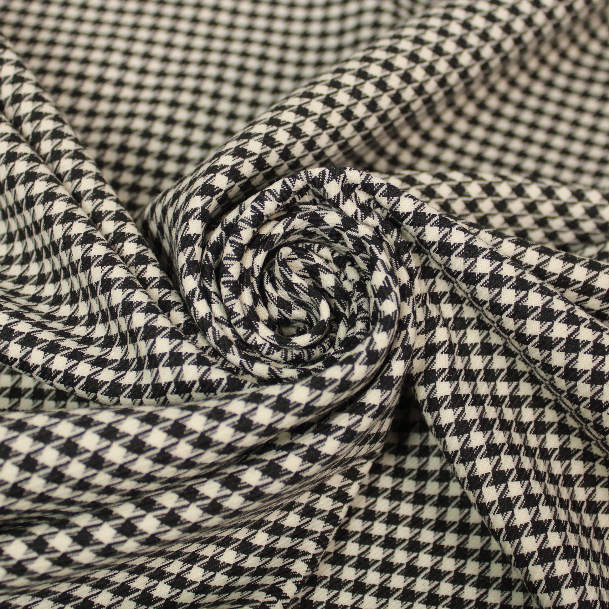 Tissu crêpe de laine stretch laine - pieds de poule - blanc et noir - photo 1/5 | So Tissus