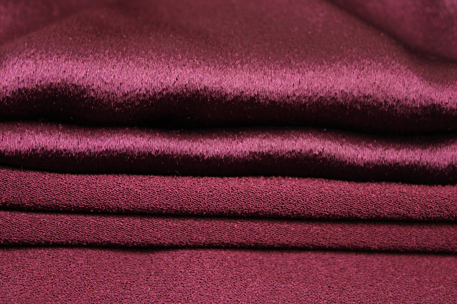 Tissu crêpe envers satin - bordeaux