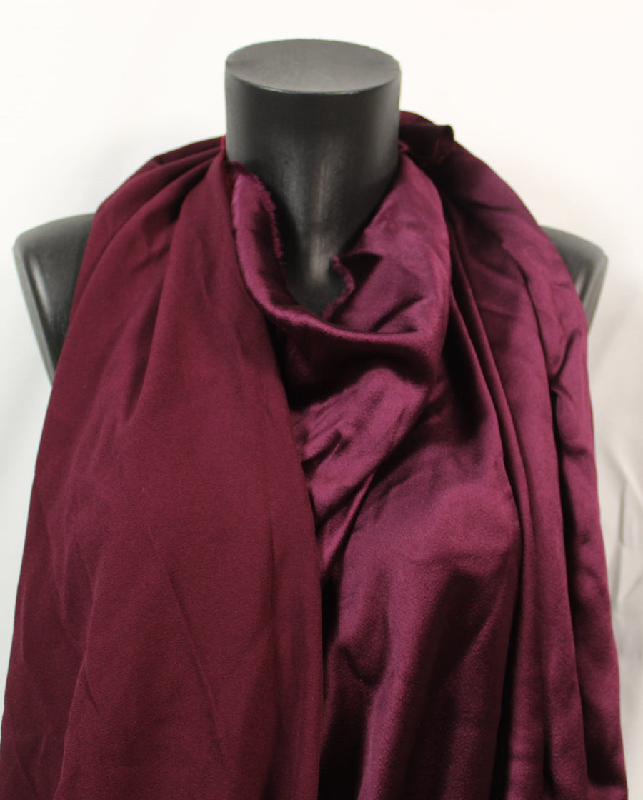 Tissu crêpe envers satin - bordeaux