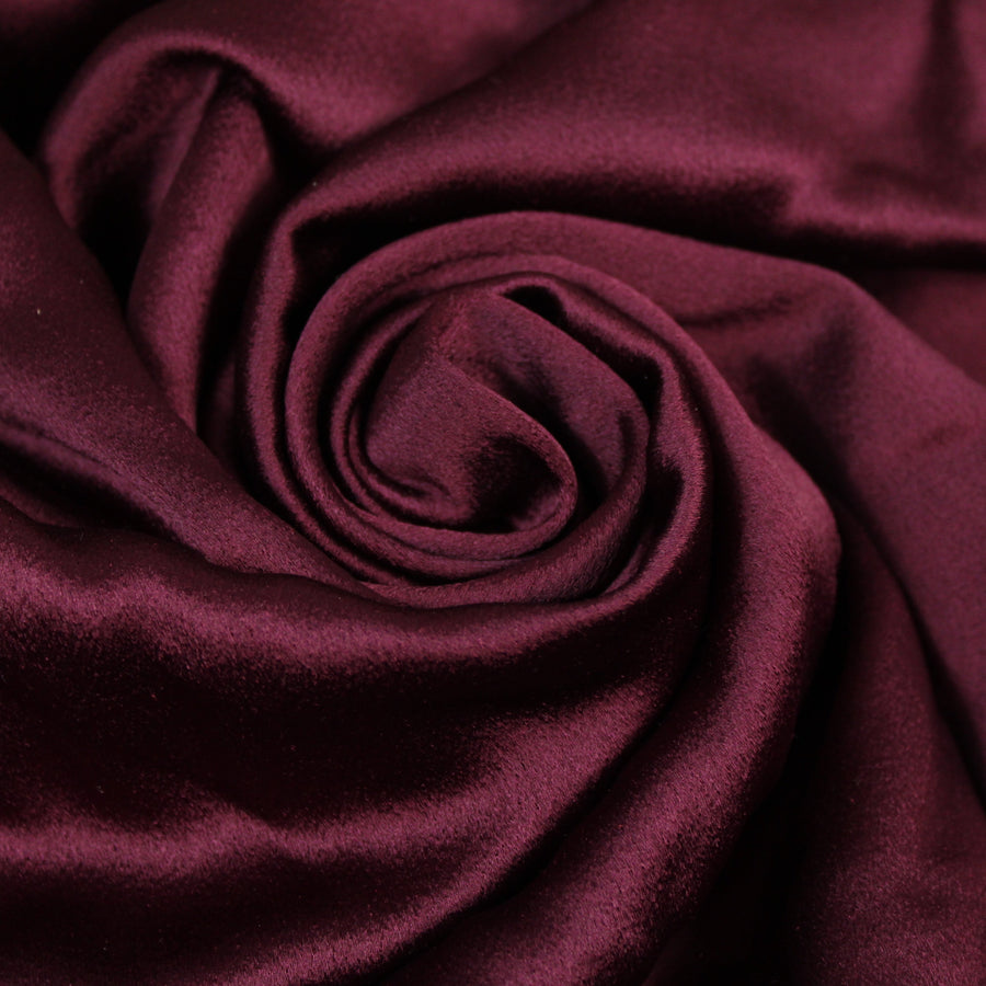 Tissu crêpe envers satin - bordeaux