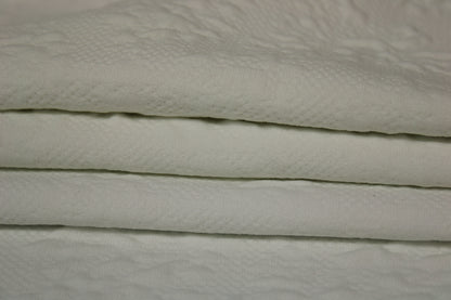 Tissu milano prestige gaufré -  blanc - photo 2/4 | So Tissus