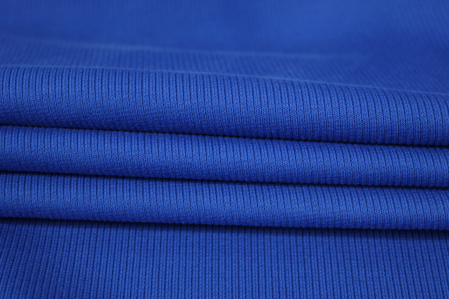 Tissu maille coton côtelé stretch - bleu électrique - photo 2/4 | So Tissus