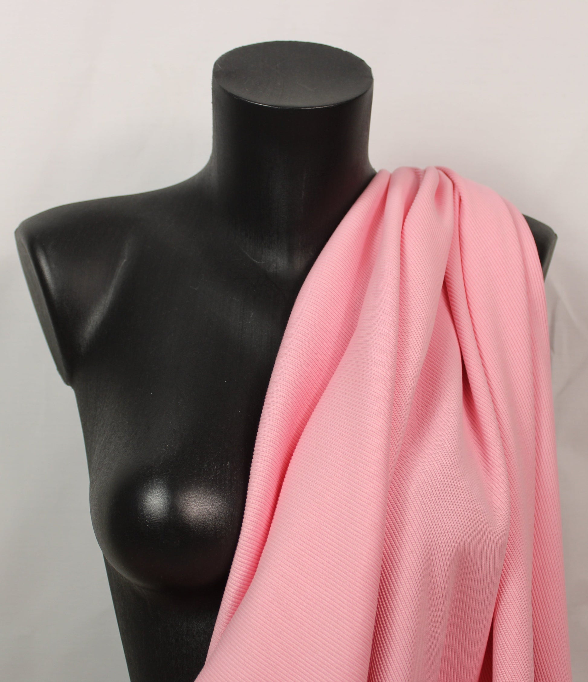 Tissu maille coton côtelé stretch - rose clair - photo 3/4 | So Tissus