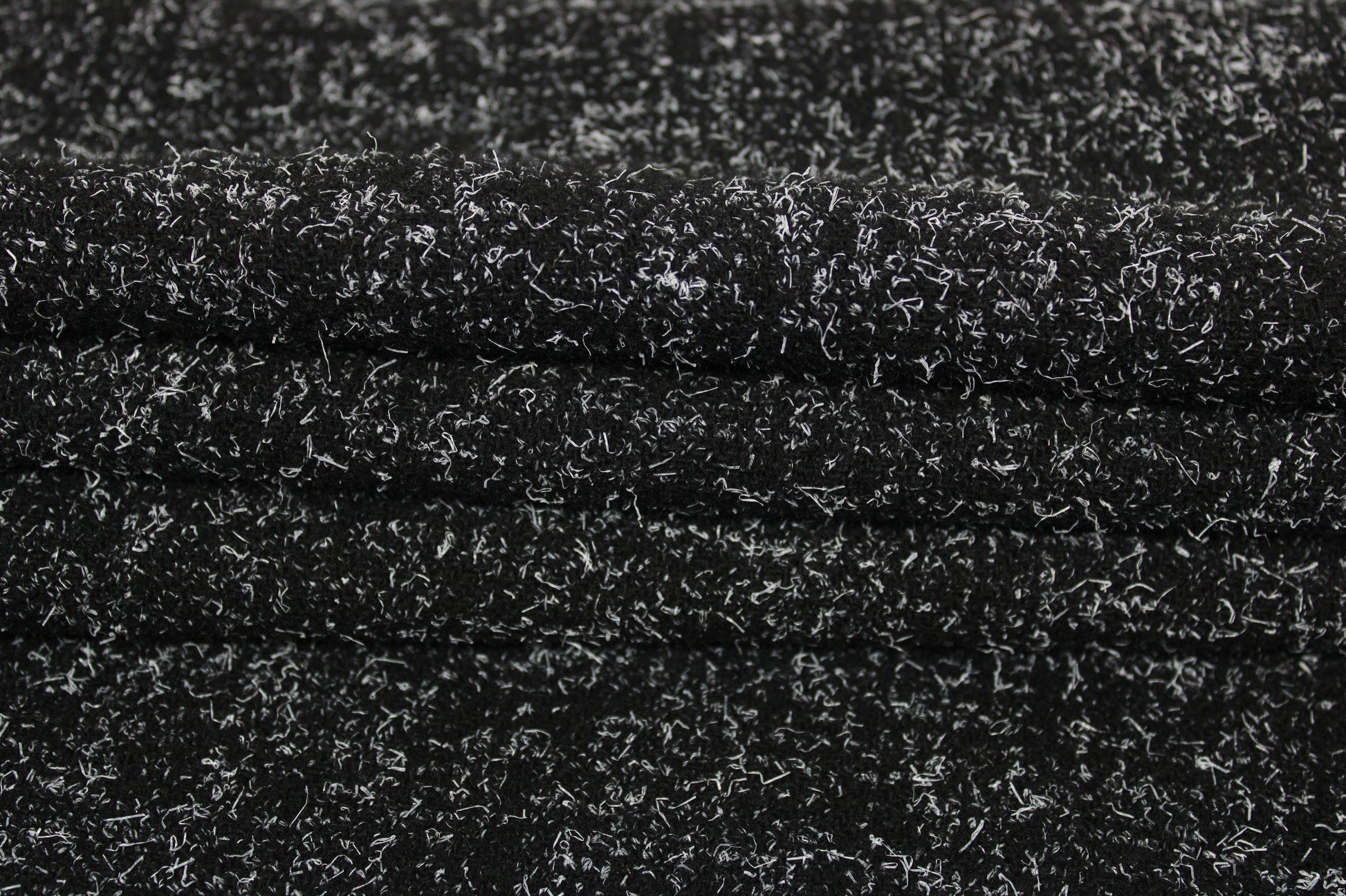 Tissu drap de laine moucheté - noir et blanc - photo 2/4 | So Tissus