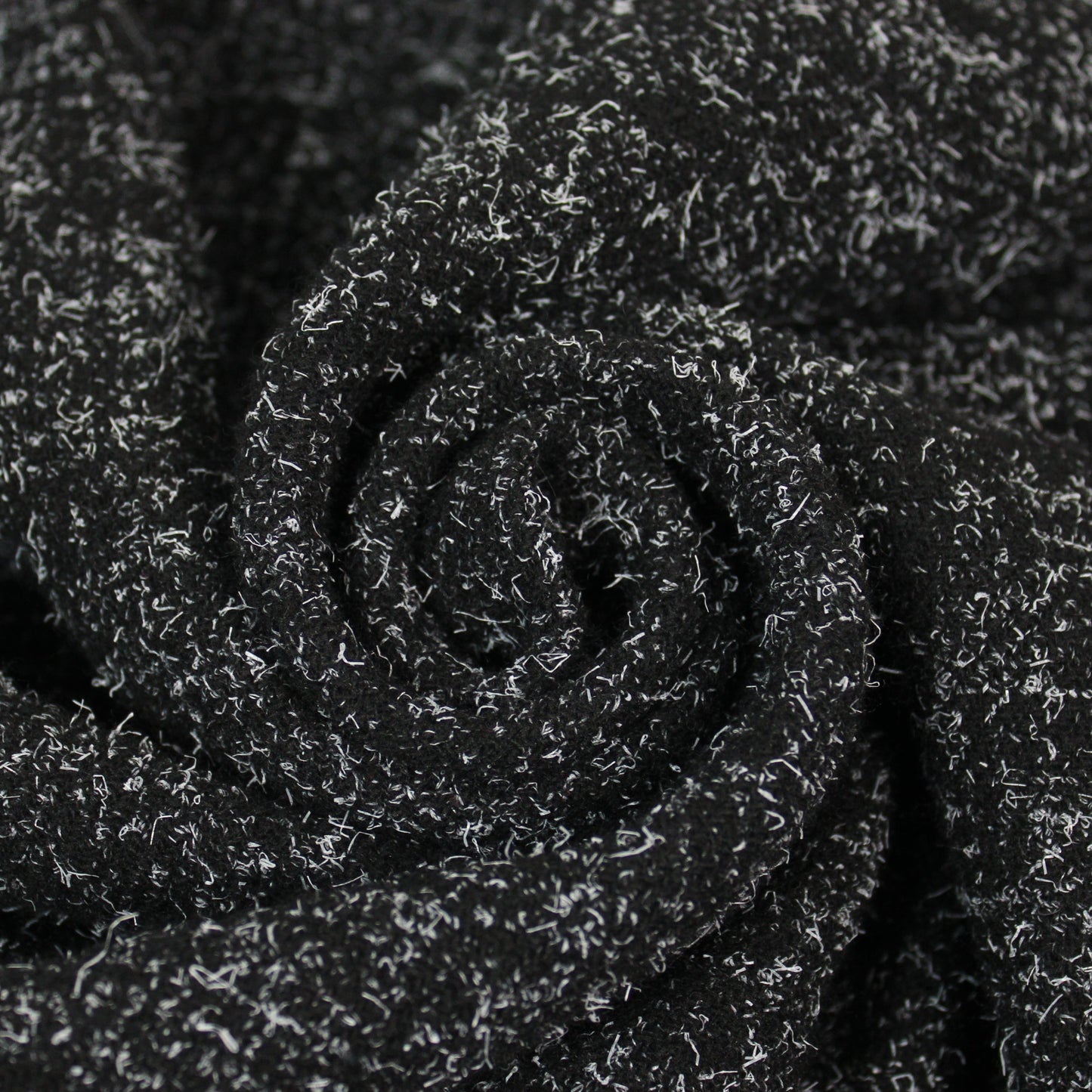 Tissu drap de laine moucheté - noir et blanc - photo 1/4 | So Tissus