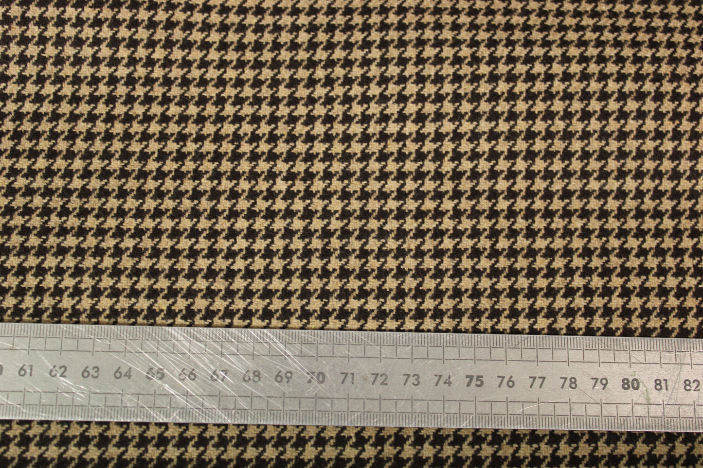 Tissu drap de laine - pieds de poule - beige et marron - photo 5/5 | So Tissus