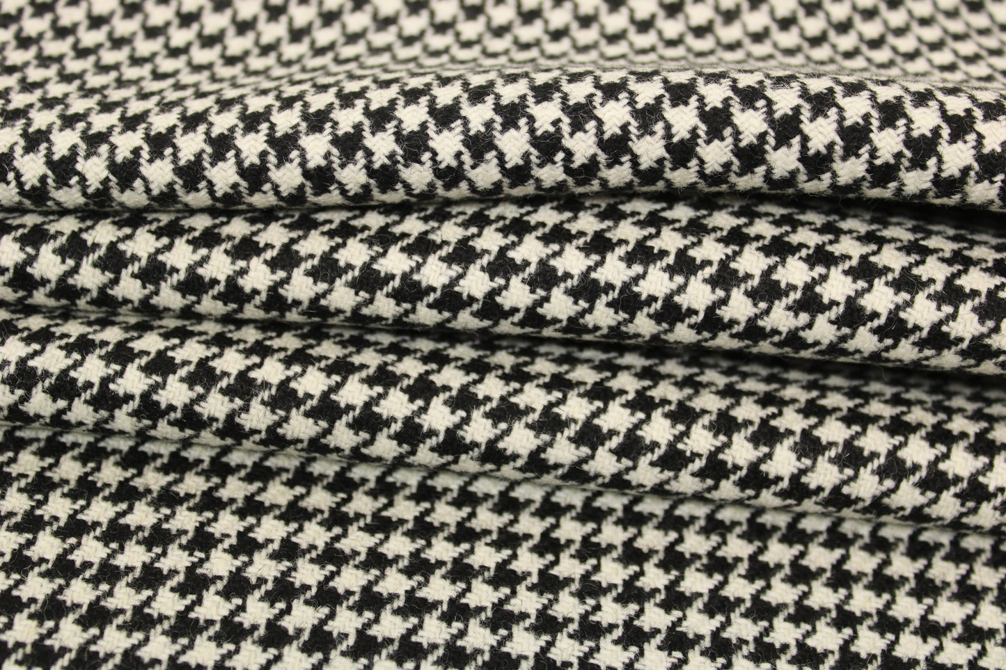 Tissu drap de laine - pieds de poule - blanc et noir - photo 2/5 | So Tissus