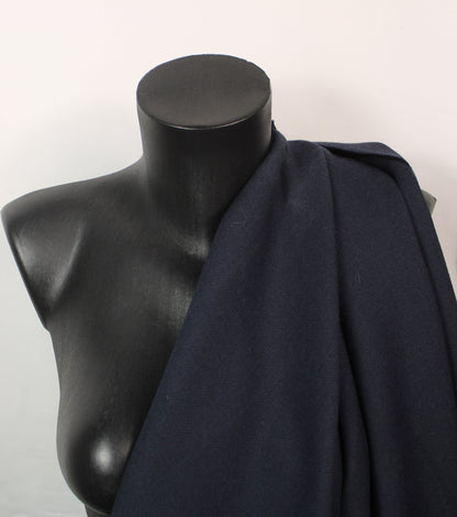 Tissu double crêpe de laine - bleu marine - photo 3/4 | So Tissus