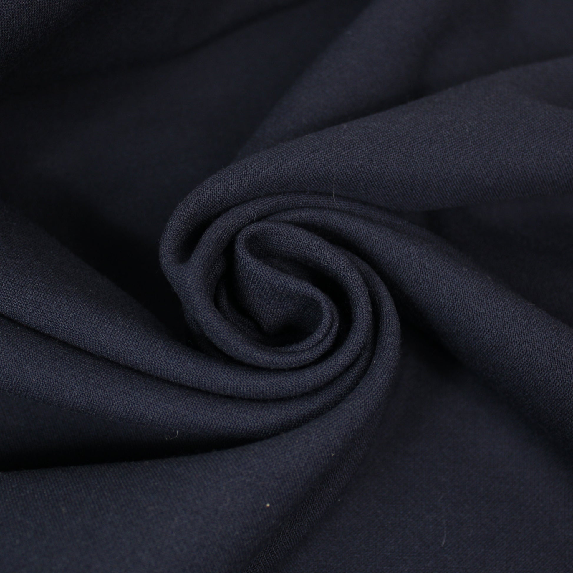 Tissu double crêpe de laine - bleu marine - photo 1/4 | So Tissus