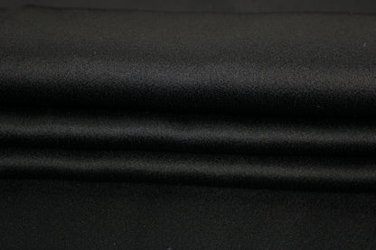 Tissu crêpe envers satin japonais - noir - photo 2/4 | So Tissus
