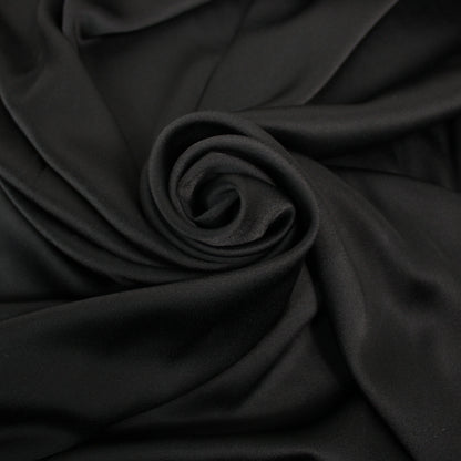 Tissu crêpe envers satin japonais - noir - photo 1/4 | So Tissus