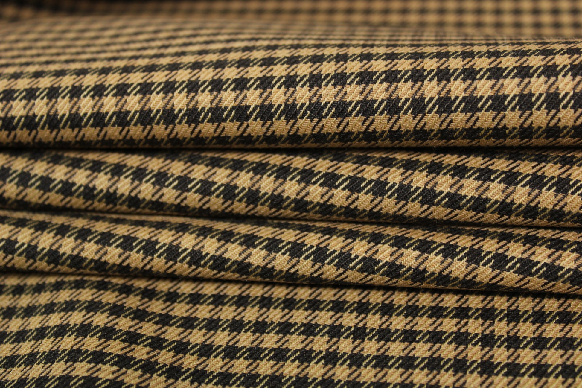 Tissu crêpe de laine - petits carreaux - noir , marron et beige - photo 2/5 | So Tissus