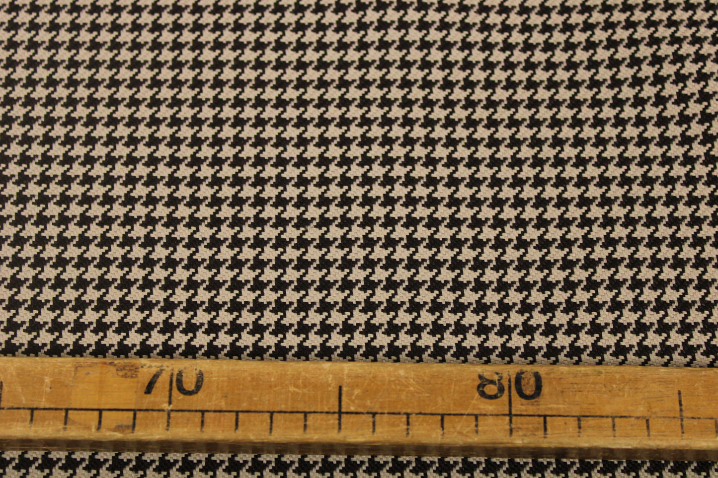 Tissu tweed de laine - pied de poule - écru et marron foncé - photo 5/5 | So Tissus