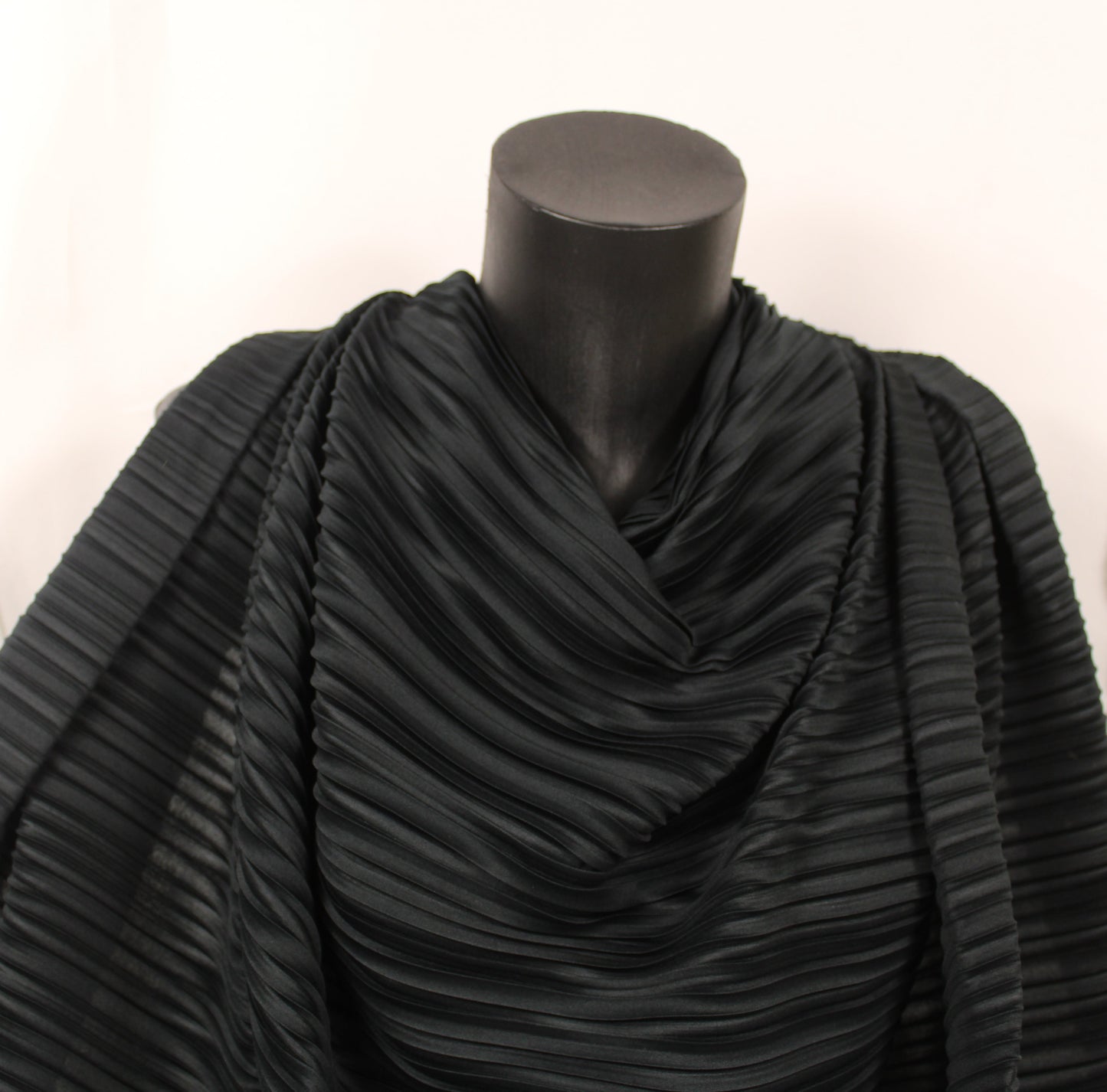 Tissu plissé - noir - photo 4/4 | So Tissus