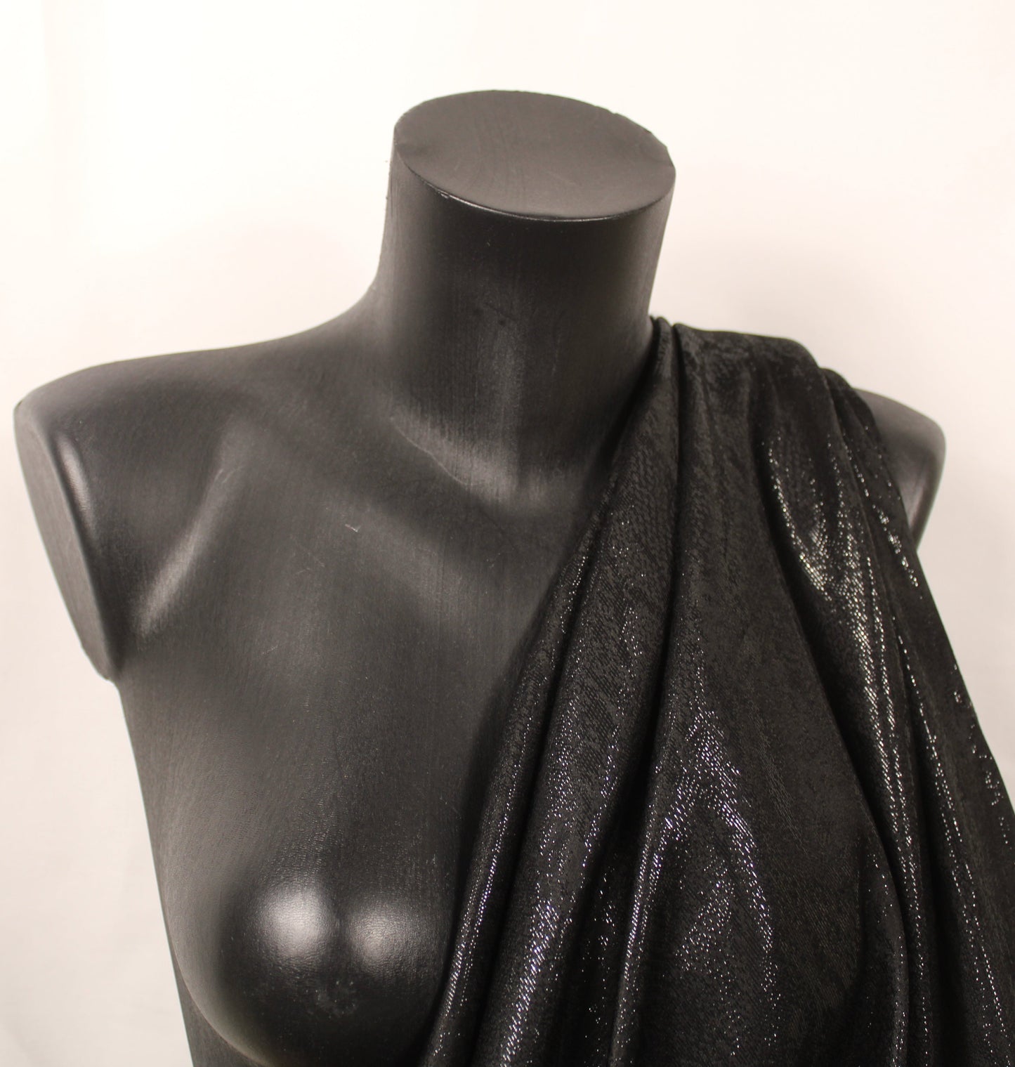 Tissu mousseline de soie et lurex - motif reptile - noir brillant - photo 3/4 | So Tissus