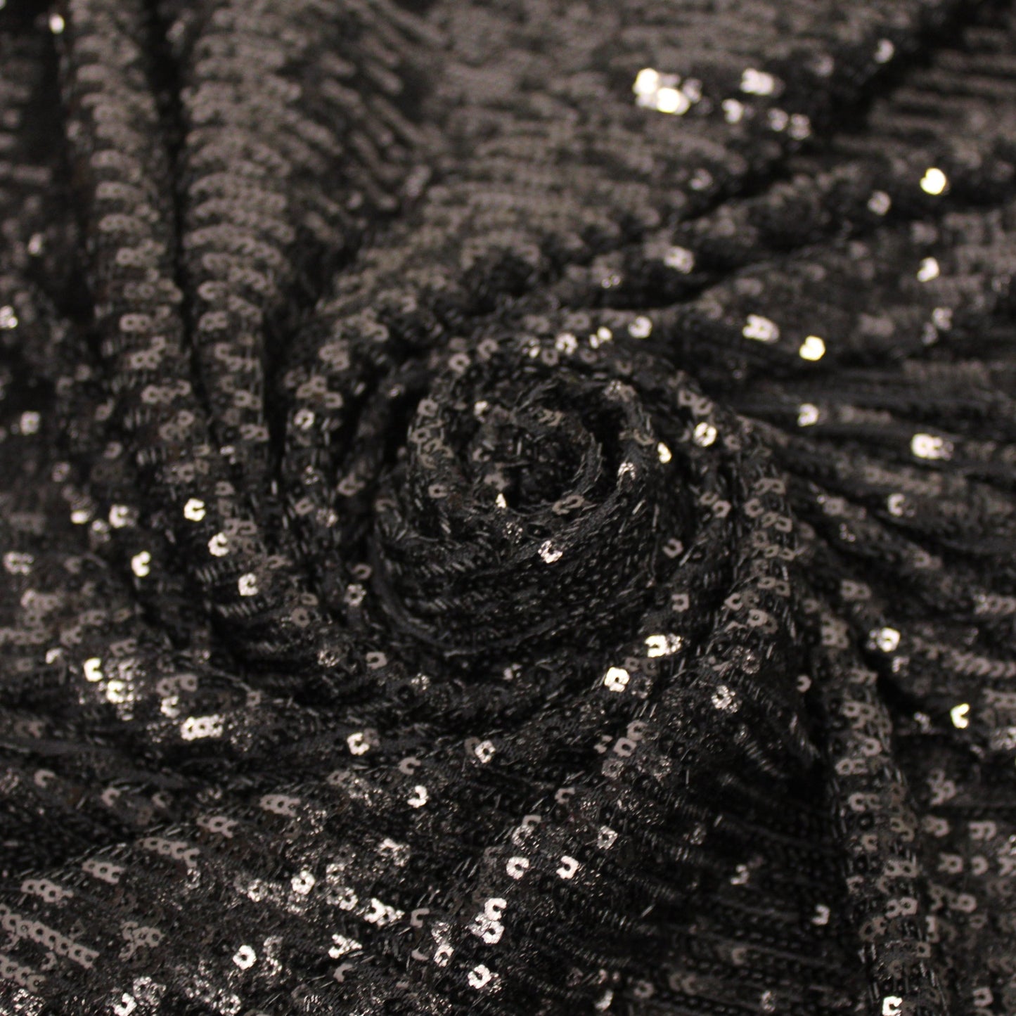 Tissu sequin - noir brillant - photo 1/4 | So Tissus