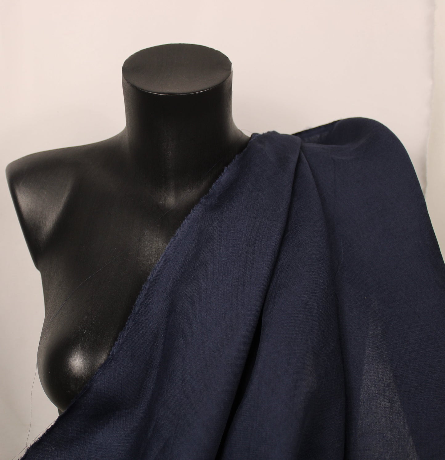 Tissu gazar de soie 100% - bleu marine - photo 3/4 | So Tissus