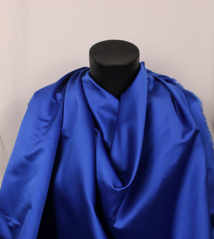 Tissu satin duchesse - bleu électrique - photo 4/4 | So Tissus