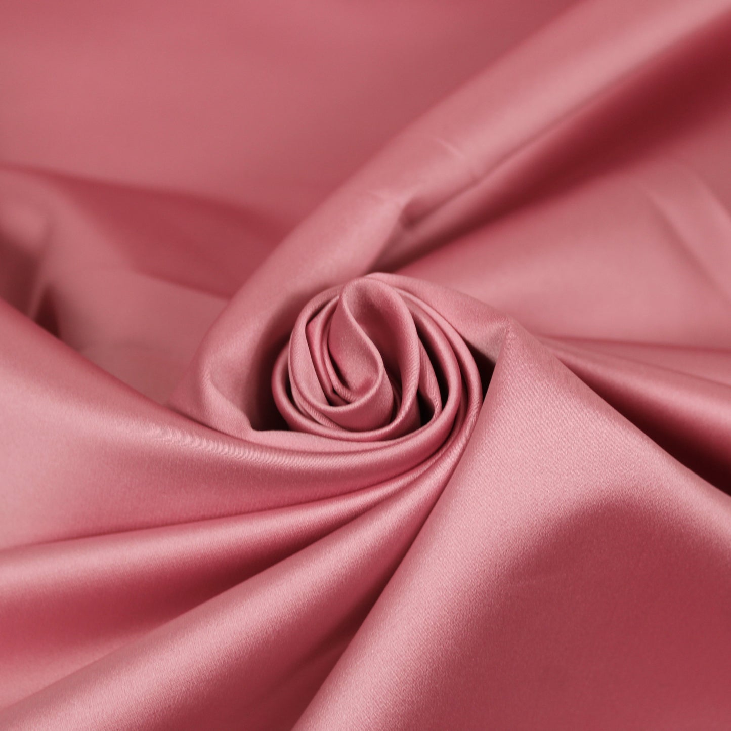 Tissu satin duchesse - rose clair - photo 1/4 | So Tissus