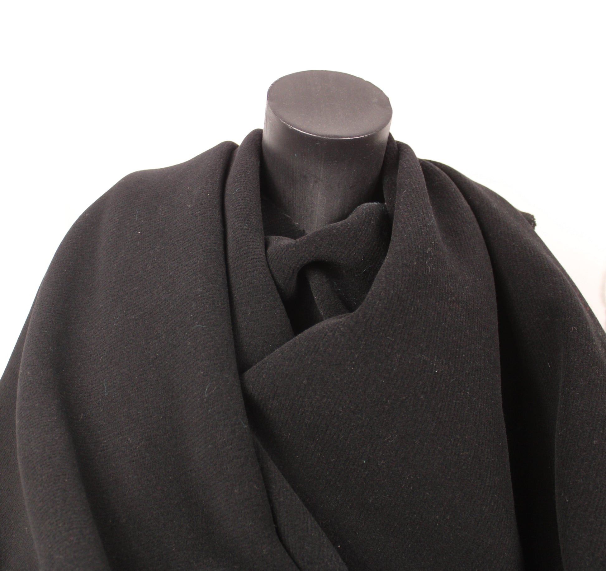 Tissu drap de laine sergé - noir - photo 4/4 | So Tissus